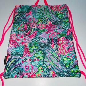 Lilly Pulitzer Quilted Drawstring Backpack Banana Split Pattern NEW WITHOUT TAGS